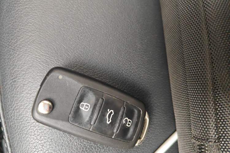 Used Volkswagen Lavida 2017 1.6L Automatic Comfort Edition
