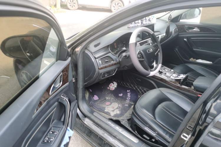 Used Zotye Z700 2018 Z700H 1.8T DCT Luxury Edition
