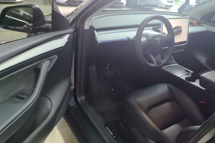 Used Tesla Model Y 2024 Rear-Wheel-Drive Version