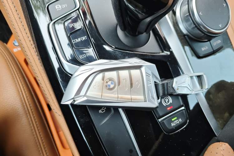 Used BMW 5 Series 2018 Restyled 530Li Luxury Edition M Sport Package
