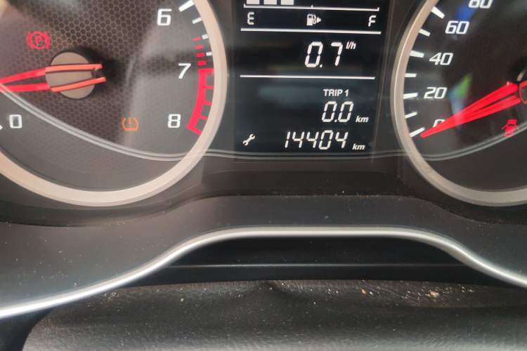 Used Bestune X40 2019 1.6L Manual Luxury Edition China V Odometer Close Up