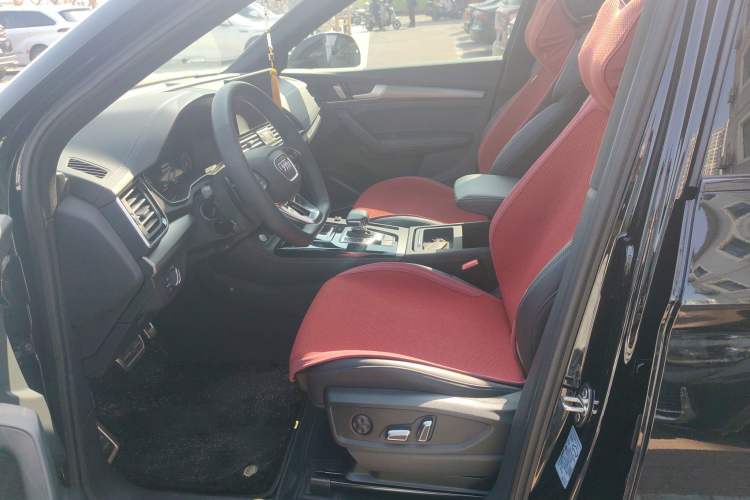 Used Audi Q5L 2025 quattro 45th Anniversary Edition 45 TFSI Luxury Dynamic Model
