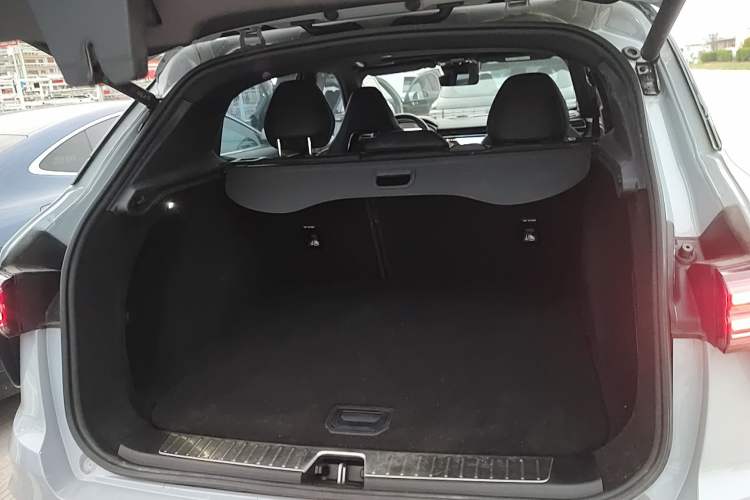 Used Lynk & Co 01 2023 1.5TD EM-F PM Trunk