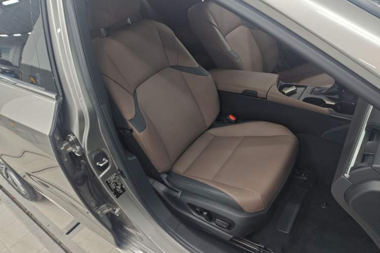 Used Lexus ES 2022 200 Excellence Edition