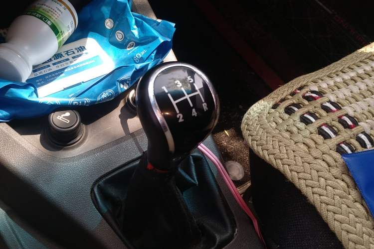 Used Wuling Hongguang 2014 1.2L S Standard Version China IV Standard Gear Lever