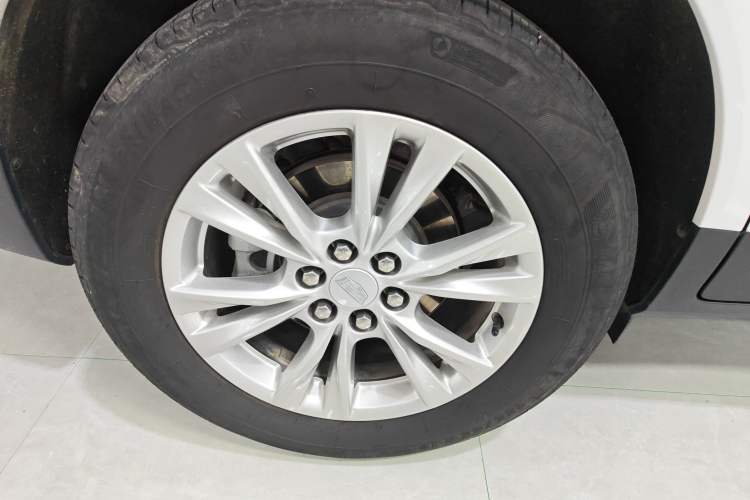 Used Cadillac XT5 2022 2.0T Two-Wheel Drive Luxury Version