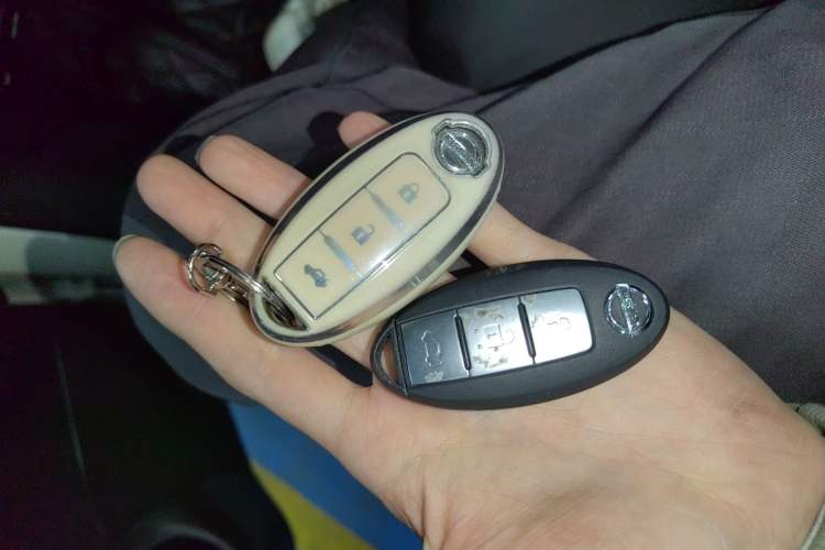 Used Nissan Sylphy 2019 1.6XV CVT Smart Connect Luxury Edition China VI Standard Interior 1