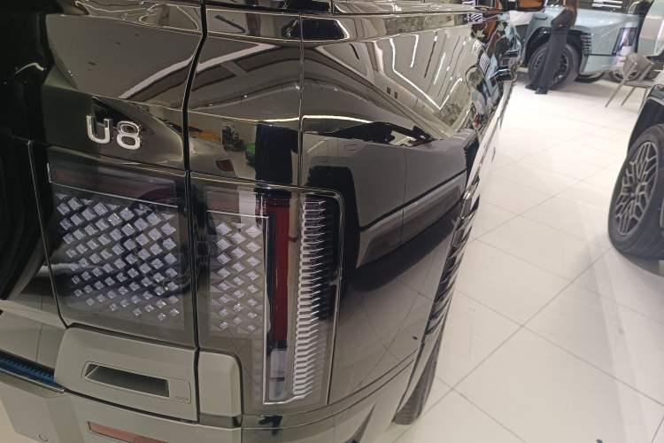 Used Yangwang U8 2023 Luxury Edition