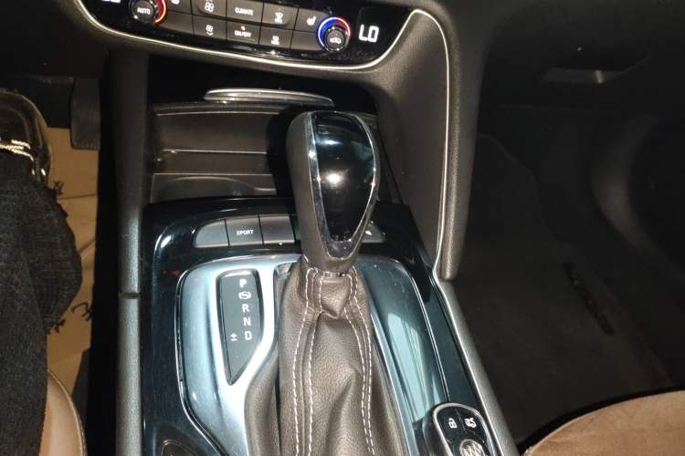 Used Buick Regal 2019 20T Elite Version China VI Standard
