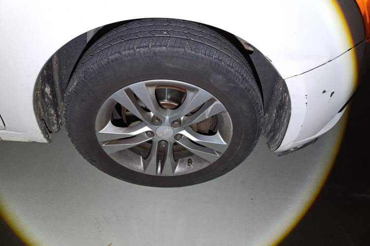 Used Chevrolet Cruze 2013 Hatchback 1.6L Manual Luxury Model
