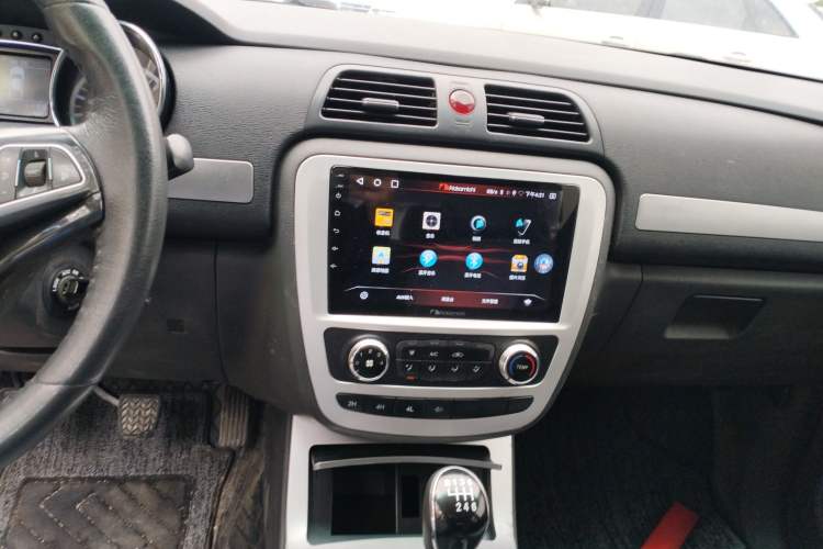 Used JAC Group T6 2020 2.0T Diesel 4x4 Elite Long Wheelbase China VI Standard HFC4DB2-2E Audio And AC Panel