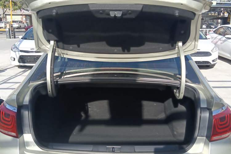 Used Citroen C4 Sega 2016 1.6L Automatic Comfort Model Trunk