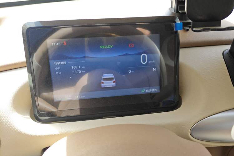 Used Wuling Hongguang MINIEV 2025 Four-Door Version Advanced Edition Instrument Cluster