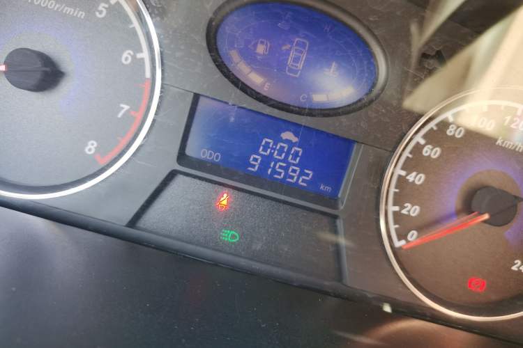 Used Geely Auto Classic Emgrand 2013 Sedan 1.8L Manual Elite Model