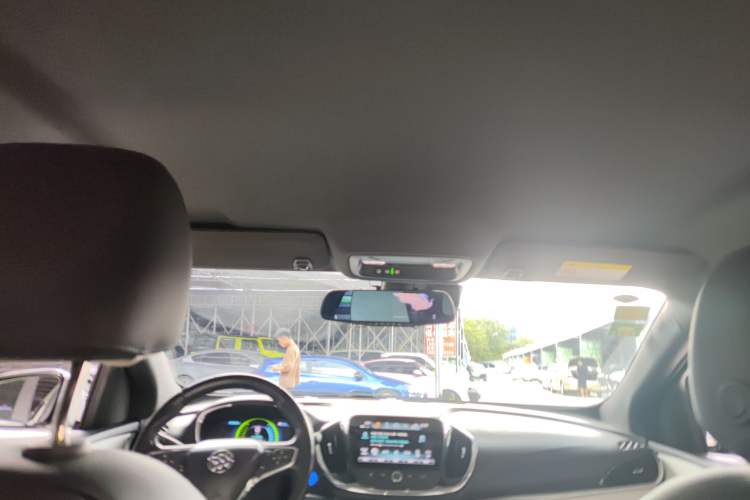 Used Buick VELITE 5 2017 Stylish Extended-Range Model
