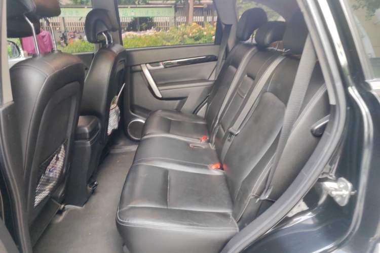Used Chevrolet Captiva 2012 2.4L 4x4 Flagship Edition 7 Seats
