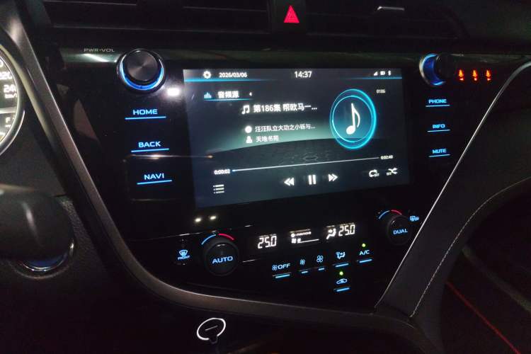 Used Toyota Camry 2019 Dual-Engine 2.5HS FENGSHANG Edition China VI Standard