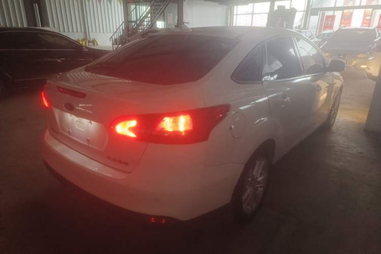 Used Ford Focus 2017 Sedan 1.6L Automatic Fashion Edition Smart Drive Version