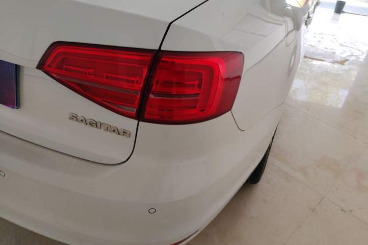 Used Volkswagen Sagitar 2018 1.6L Automatic Comfort Model Exterior 1