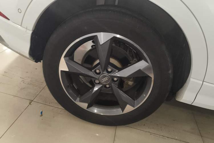 Used Audi Q3 2021 35 TFSI Fashion Dynamic Model