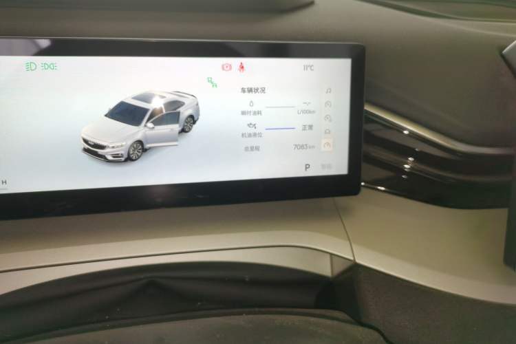 Used Geely Auto Preface 2025 Dongfang Yao 2.0TD Moonlight Edition Odometer Close Up