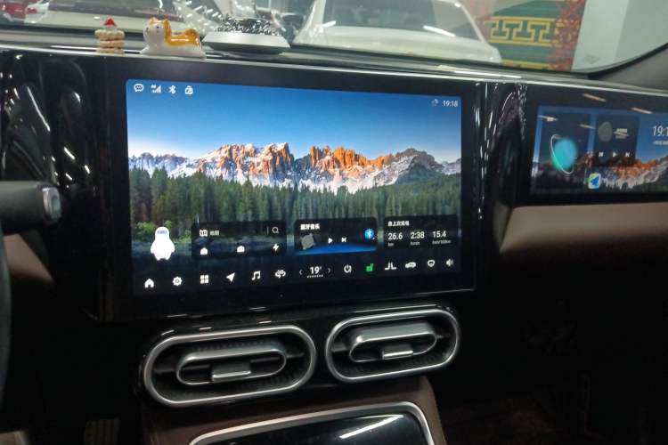 Used Leapmotor C01 2023 525 Comfort Edition Audio And AC Panel