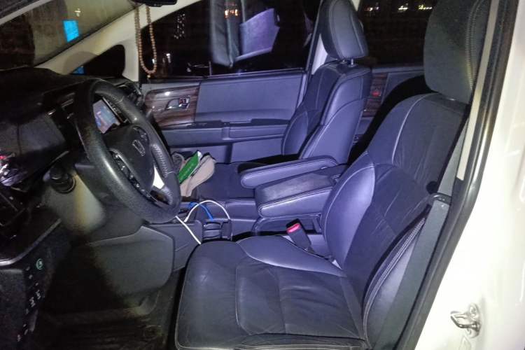 Used Honda Elysion 2016 2.4L Luxury Edition