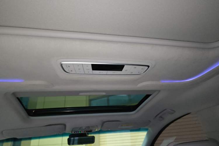 Used Buick GL8 2022 Avenir Aivia Six-Seat Deluxe Edition
