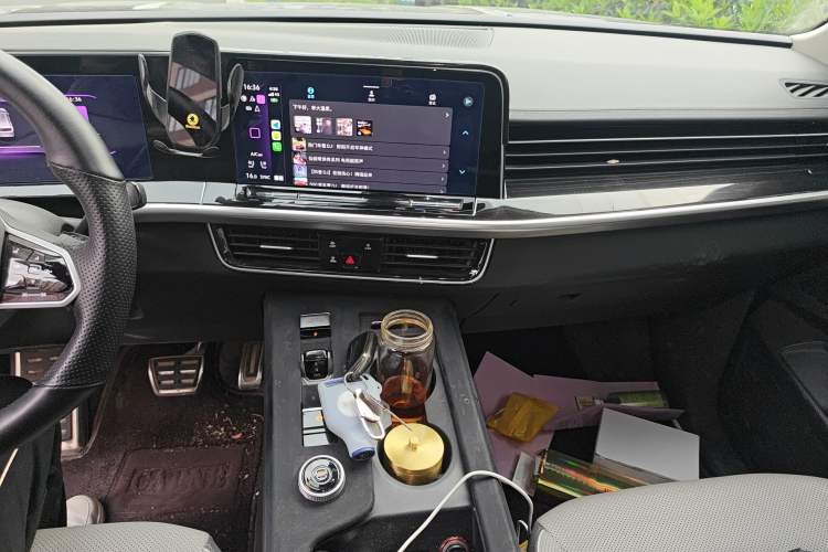 Used Volkswagen Tavendor 2024 380TSI All-Wheel-Drive R-Line Cruise Premium Edition
