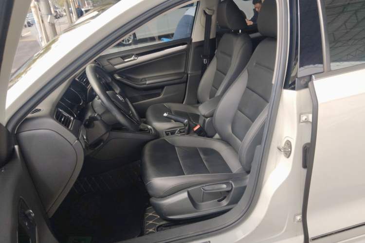 Used Volkswagen Sagitar 2018 1.6L Automatic Comfort Model
