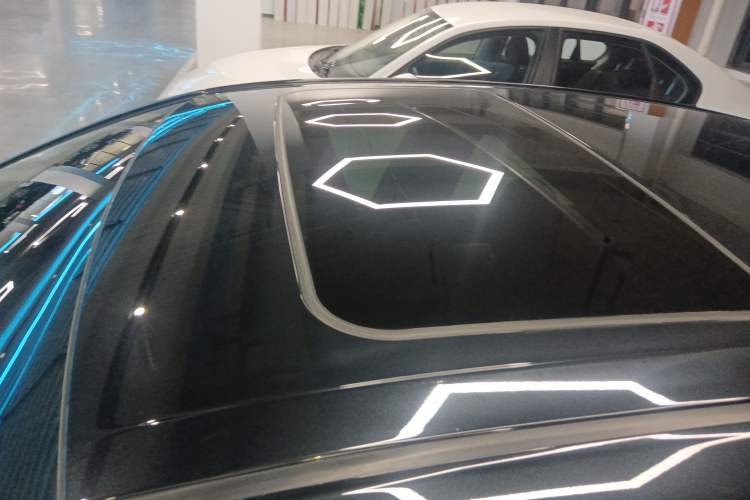 Used Toyota Avalon 2022 Dual-Engine 2.5L Luxury Edition
