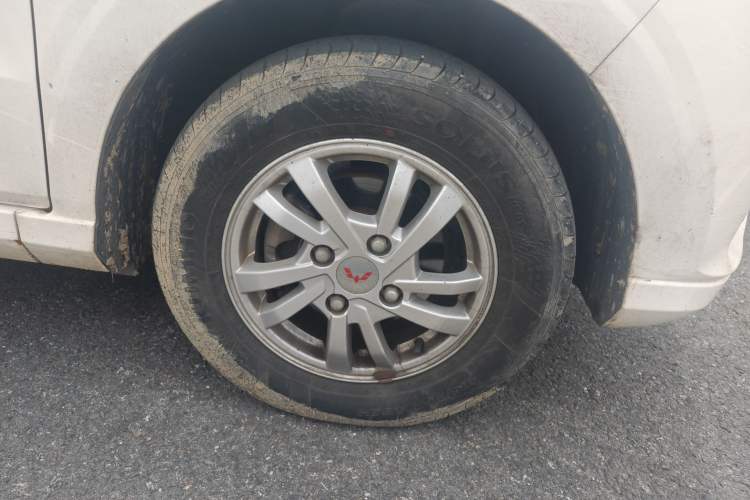 Used Wuling Hongguang 2019 1.5L S Comfort Edition China VI LAR