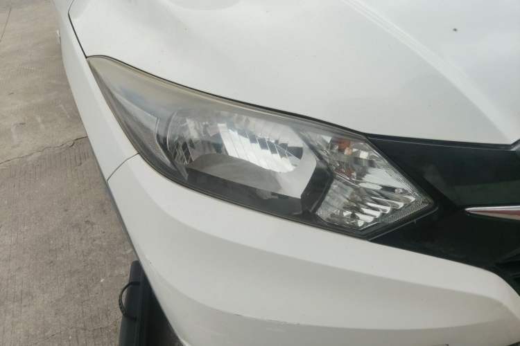 Used Honda Vezel 2015 1.5L CVT two-wheel drive Comfort trim Right Front Headlight