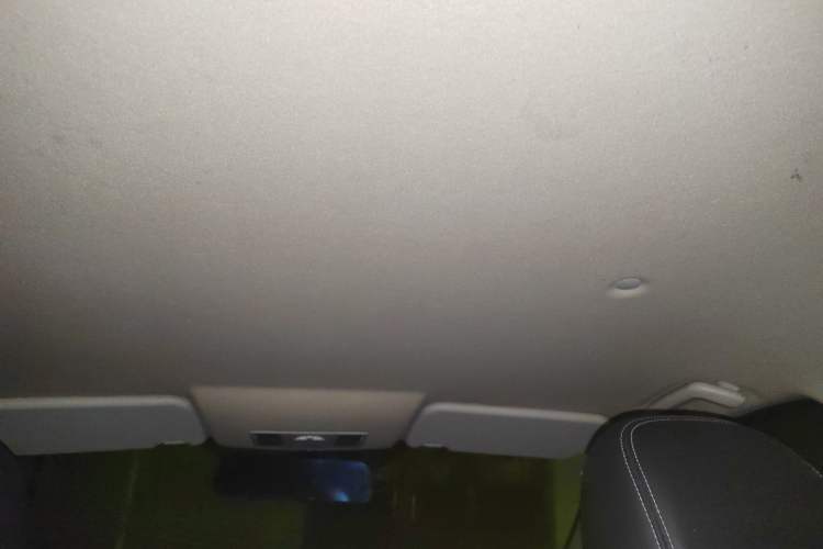 Used Dongfeng Fengon S560 2019 1.8L CVT Elite Model Headliner