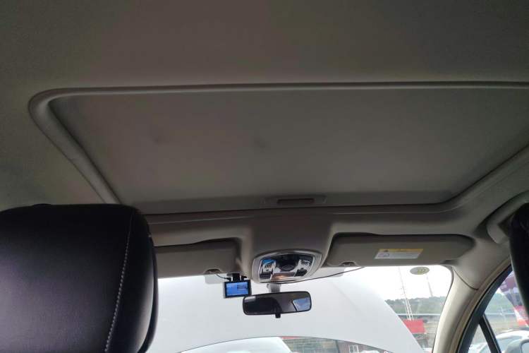 Used Peugeot 508 2013 2.0L 2nd Anniversary Edition with Automatic Sunroof – Classic Version