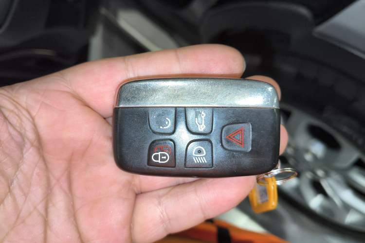 Used Land Rover Discovery Sport 2017 2.0T HSE
