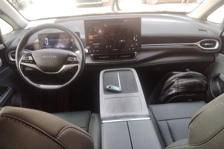 Used AION V 2024 Plus 70 Star Edition Lithium Iron Phosphate
