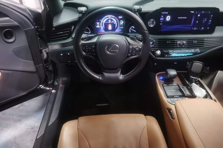 Used Lexus LS 2021 500h Excellence Edition