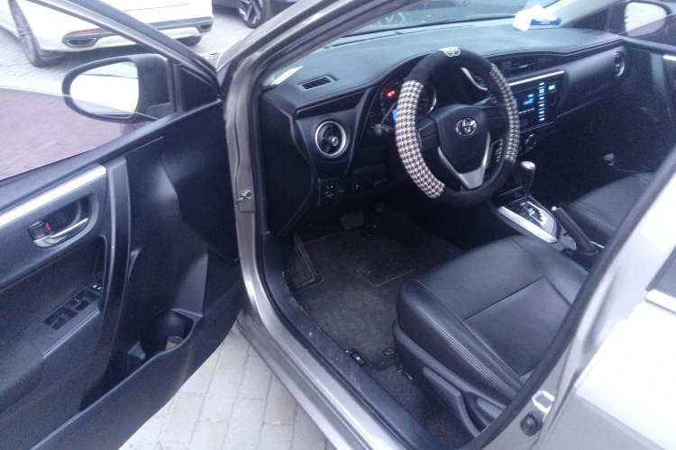 Used Toyota Corolla 2017 Revised Version 1.2T S-CVT GL Driver Seat