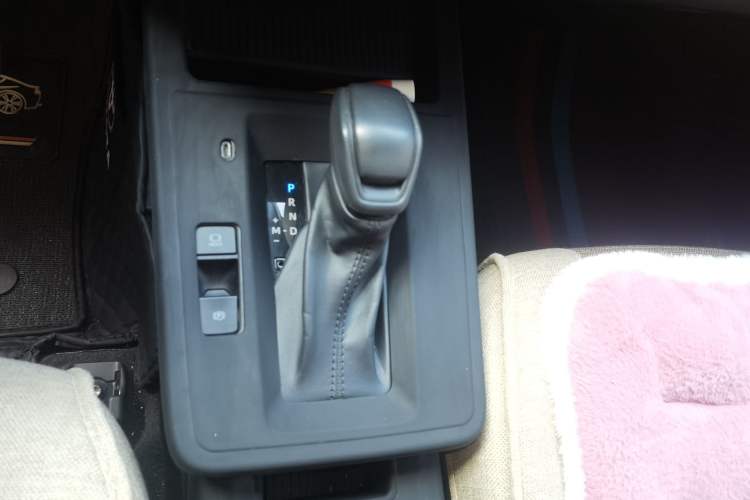 Used Toyota Corolla Cross 2026 Model 2.0L Pioneer Edition Gear Lever