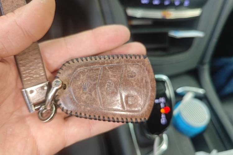 Used Cadillac XT5 2018 28E Four-Wheel Drive Tech Version Vehicle Key