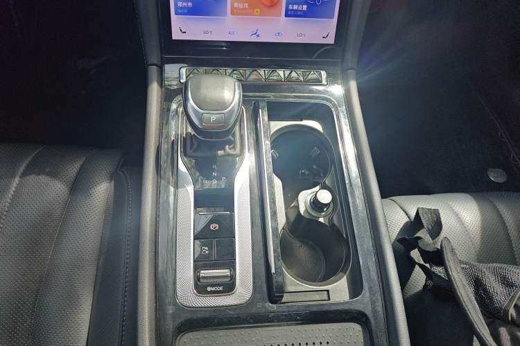 Used Hongqi H5 2023 2.0T Automatic Smart Connect Flagship Edition