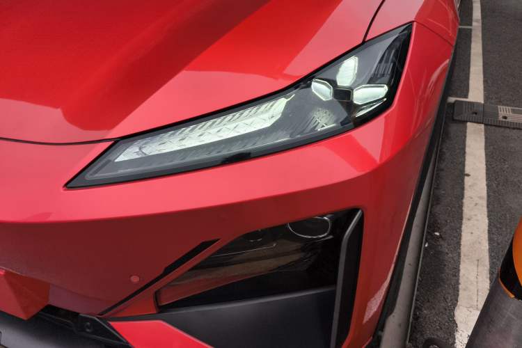 Used Deepal S07 2024 215Max Qiankun Intelligent Driving ADS SE Range-Extended Version
