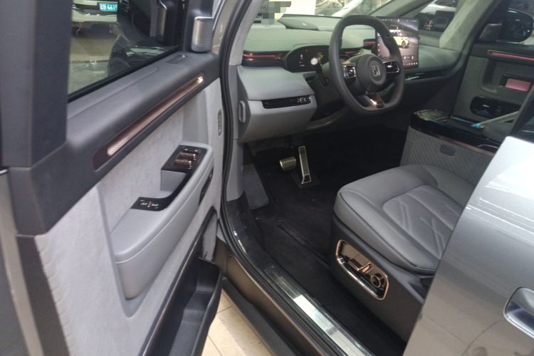 Used Zeekr MIX 2025 Intelligent Driving Version
