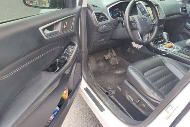 Used Ford Edge 2018 EcoBoost 245 Two-Wheel-Drive Titanium 7-Seater China VI Standard
