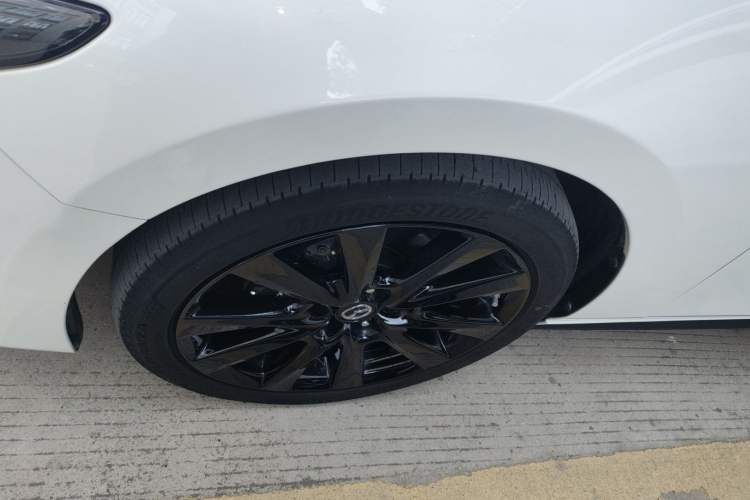 Used Mazda 3 Axela 2023 2.0L Automatic ZhiZhen Edition
