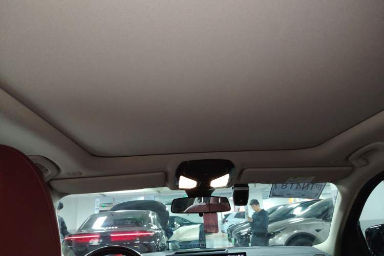 Used BMW i3 2022 eDrive 35 L Headliner