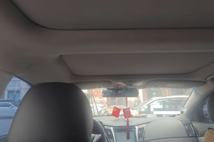 Used Hyundai Sonata 2014 2.4L Automatic Leading Edition China IV Standard