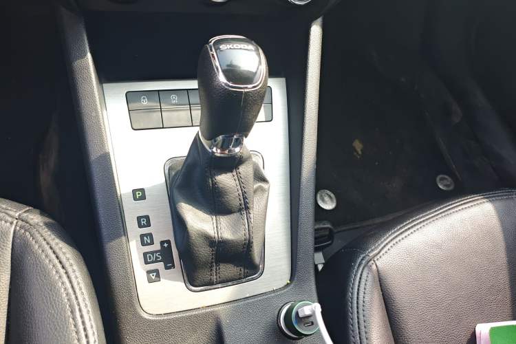 Used Skoda Octavia 2019 1.5L Automatic SmartDrive Comfort Edition China VI Standard
