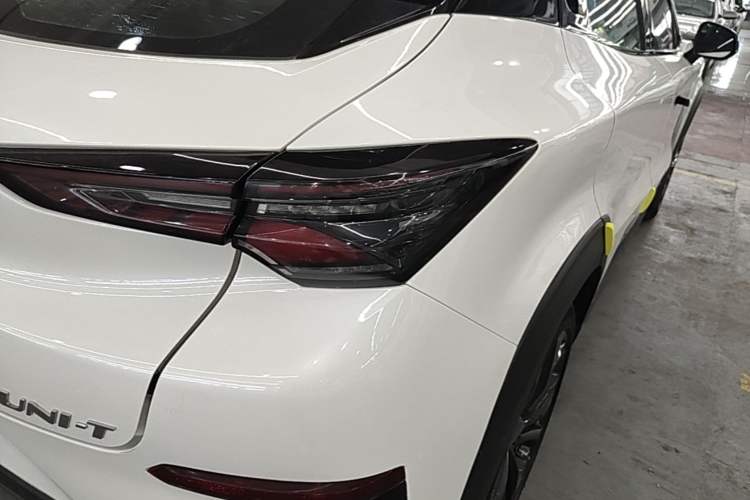 Used CHANGAN UNI-T 2020 1.5T Prestige Version
